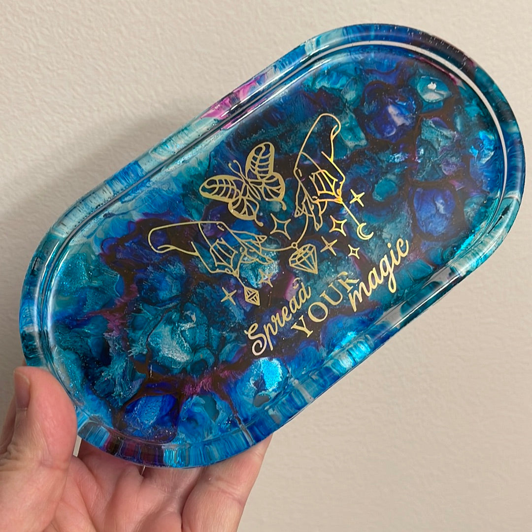 Oval tray